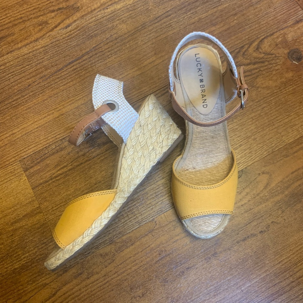 Lucky Brand 6 Kyndra Tan / Saffron Yellow Espadrille Wedge Sandals Ankle Buckle